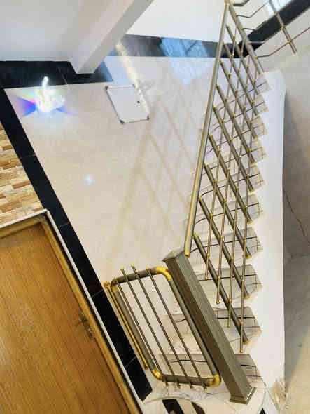 ***********.   اليكم انسب الاسعار عرض 7ايام فقط سارع واحجز وخلي منزلك جميل ماعليك بس الاتصال او مراسله الصفحه واتساب موجود☝️اليكم السعار
🔴سعر مترالالمنيوم 4خطوط العدل 35 الف🇹🇷
🔴سعر متر الالمنيوم 3خطوط العدل 33الف🇹🇷
🔴سعر متر الالمنيوم الفر 4خطوط 40الف🇹🇷
🔴سعر متر الالمنيوم المربع ب65 الف🇹🇷
🔴سعر متر الجام مقسى10 ملم ب58الف🇹🇷
🔴سعر العرانيص البايه ب18 الف🇹🇷
🔴سعر متر السقوف الثانويه ب10 الاف🇹🇷
🔴سعر الدنكه الكريستال ب145 الف🇹🇷
🔴سعر متر الالمنيوم المربع الارجل ب47الف🇹🇷
🔴سعر متر الالمنيوم المربع دبل رجل ب70 الف🇹🇷
🟢سعر متر الكاونترات من 110 فما فوق حسب الطلب 
🔲المواد تركي المنشأ ضمان 10 سنوات 🔺هذا السعر يشمل كرسته وعمل ونقل 
🚖نعمل في ذي قار والأقضية والنواحي 
للاستفسار والطلب اتصل على الرقم *********** واتساب موجود
