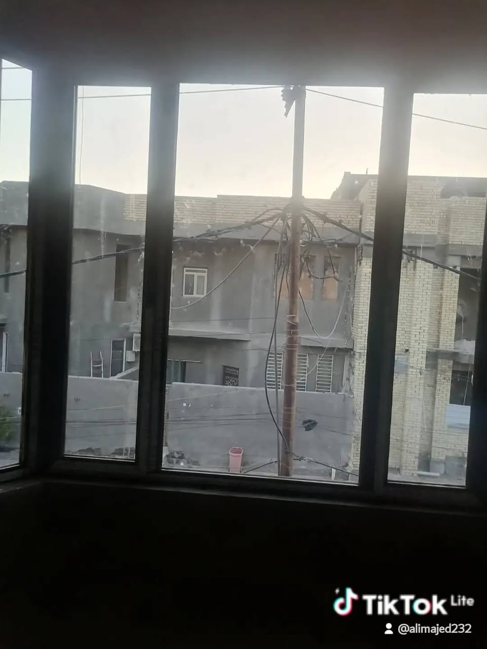 تم تثبيت شبابيك المنيوم تركي مقطع سراي
مع يده سبانيول
طلاكه بأرتفاع الشباك للاستفسار مراسله واتساب *********** #السماوه
@المتابعين
#السماوه #المتابعين
