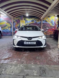 كورلا هايبرد 2025 وضع الزيرو السيارة ماشية 10الف كيلو مترمكفولة كفاله ...