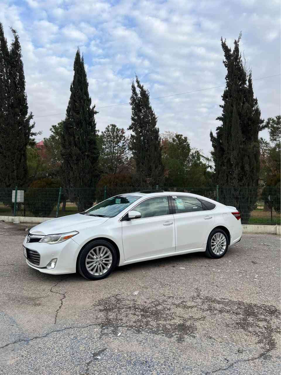 تۆیۆتا ئەڤەلۆن خلیجی
مۆدێل ٢٠١٣
مواسەفات limted
بئ سبوغه
گێر و مەکینەی نەکراوەتەوە 
ڕەقەم و سەنەوی تازەیە 
١٢٥ هه زار رؤيشتووه 
٤ شؤينى ساردى  هه يه 

م / *********** أربيل, العراق
