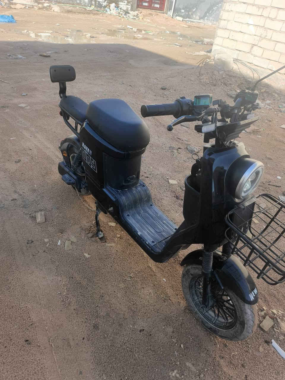 دراجه شحن ريان 009 مديل 2025 أربع نمر دراجه نضيفه مستعمله بس بطاريات منفوخات تمشيك فتره السعر 250الف وبيها مجال سكني نجف حي النداه رقم لتواصل ***********
