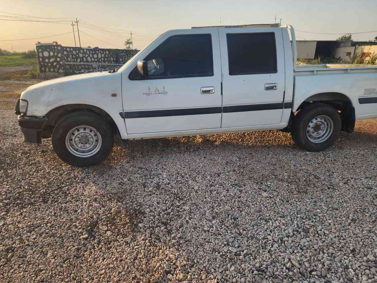 السلام عليكم  للبيع سياره مال مزاد وزاره الصحه دائره صحه النجف  الاشرف
١  موديل 2001  
٢النوع ISUZU ازوزه  الصنع ياباني
٣المحرك 2200 بخاخ  محرك مكفول العداد 180 km
٤تبريد تدفئه كامله ويه السويج
٥كهربايات كامله 
٦ تسجل بل مرور
٧ مقفوله كفاله عامه من الصبغ
٨ تايرات جديده
المكان الحله ناحيه النيل السعر 55
***********
