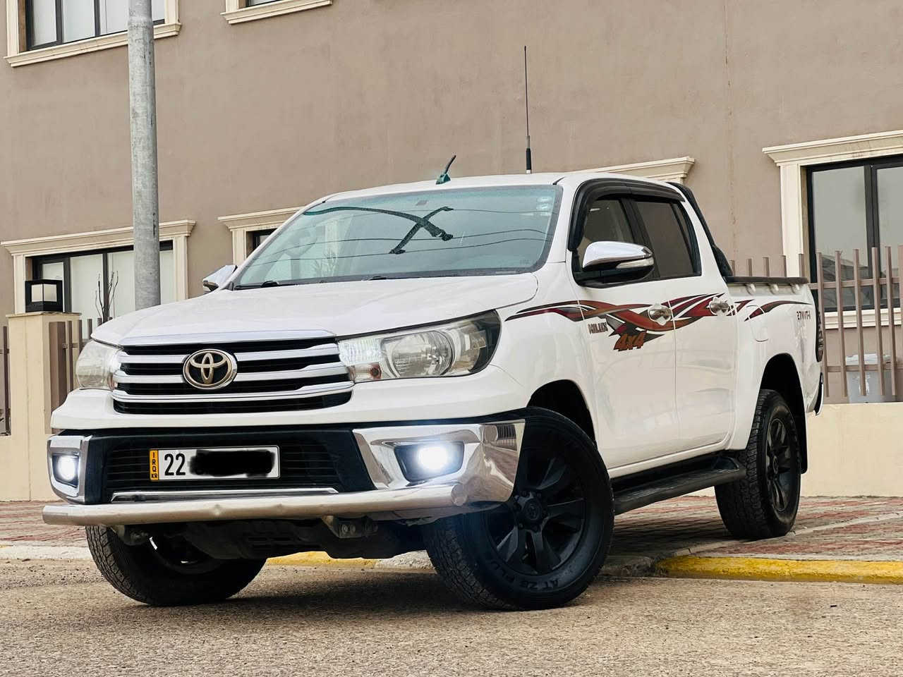 تويتا هايلوكس موديل 2016 فول مواسفات   كيرتو ماتيك  شه ش سه ماعه  هه موو شتي نويه تا ٢٠٣٠   زينكه و ريكاو باني شه ريكه سيد نهرو  دوو جيكاي 
 بيجوكي  سارده  ما باقي هيجى نيه هه موو شتي به شه رت   ره قم مو بايل *********** أربيل, العراق
