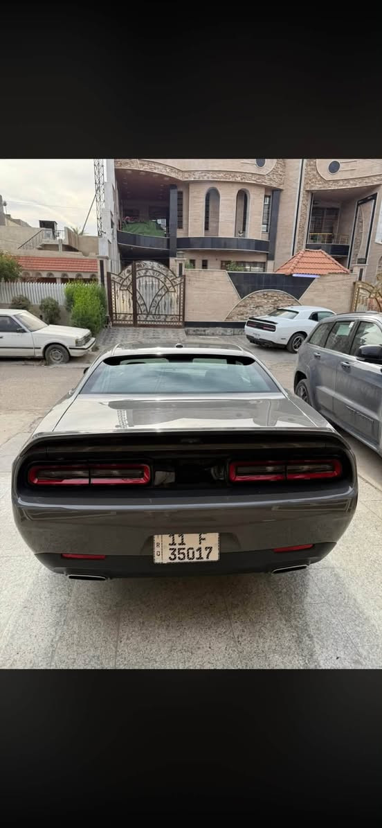 مراوس بجارجر او اوباما من15 وفوك
رقم بغداد بأسمي

جالنجر 2019
sxt 
6 سلندر 3600
تو ويل ماشية 82
 
***********
واسط العزيزية
