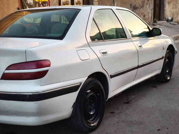 سلام عليكم بيجو فرنسي 406 بيها حزام صبغ ومكينه تبخير السعر 40 وبيهه مجال *********** رقم نكليزي  بسمي تحويل  مباشر  المكان بغداد
