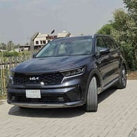 سورنتو هايبرد بلك ان( تشحن من كهرباء البيت) محرك ٤ سلندر 1.6t توربو مو...