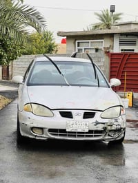 للبيع سوناتا موديل2000      بيها ظربه بطارف البنيد فوك اللايت اليسار ت...