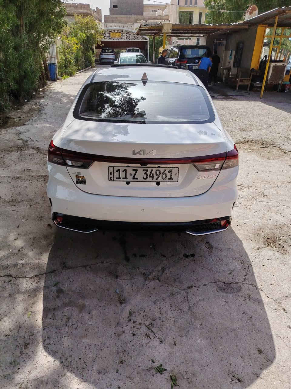 السلام عليكم
K3 موديل 24
للبيع فول مواصفات
رقم بغداد السياره ماشيه ٢٥ الف 
مكاني بغداد حي العلام
***********
