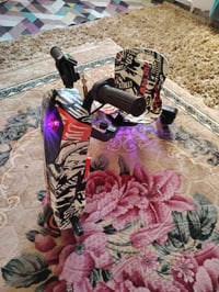 سكوتر لبيع نضيف شغال سعر ١٠٠ بغداد جسر ديالئ القديم 07780057719