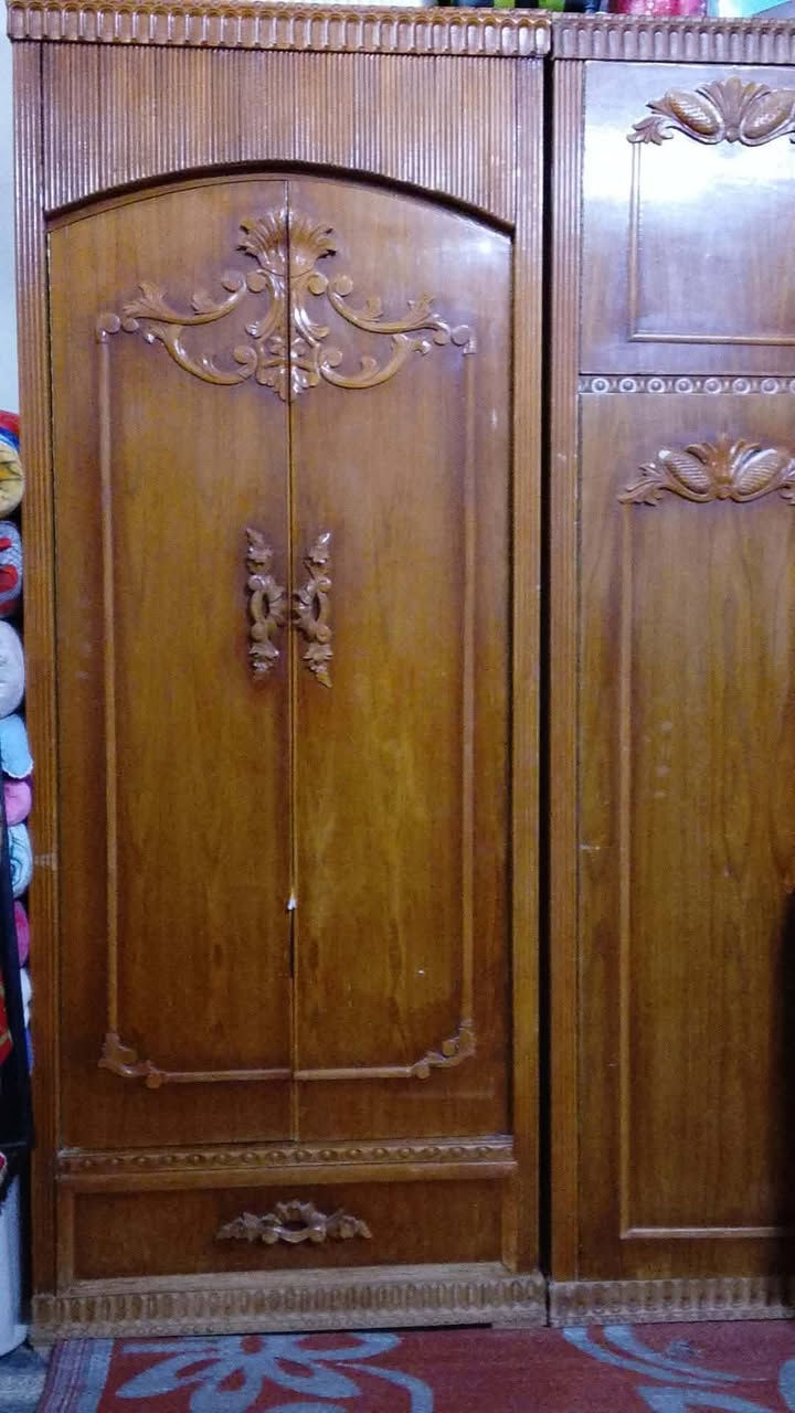 للبيع غرفه نوم ابراج السعر مليون و٣٠٠ للتواصل ***********
