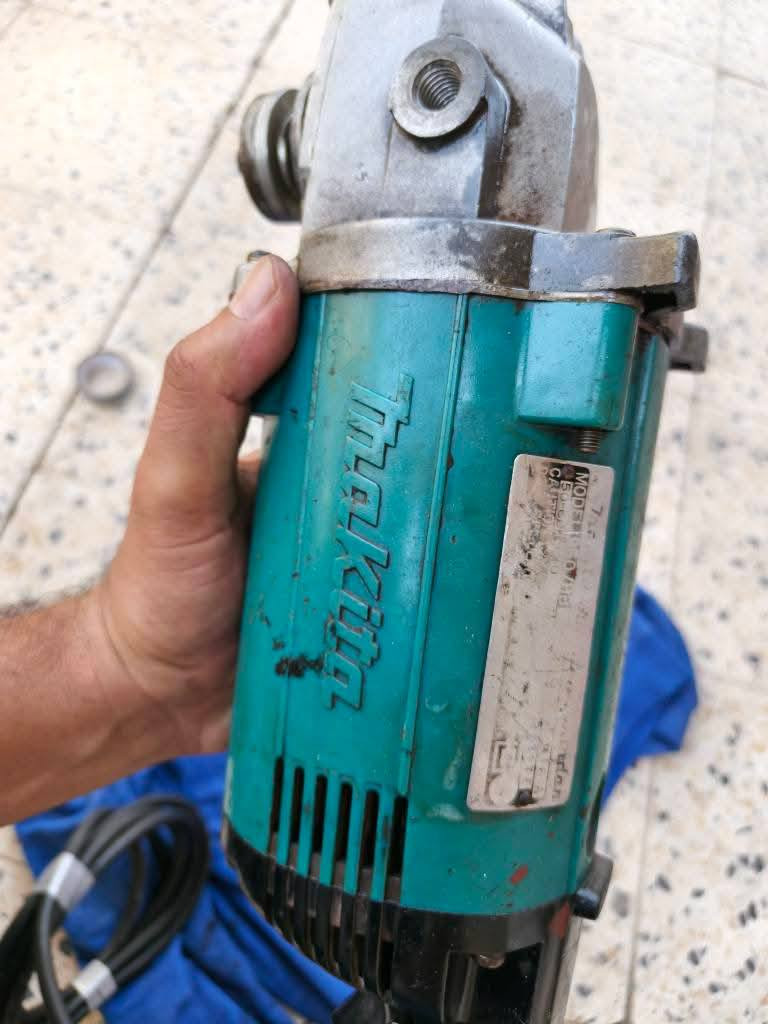 كوسرة ماكتا صناعة ياباني قديم حجم ١٨٠ ملم للبيع مكاني بغداد الزعفرانية هاتف ***********
