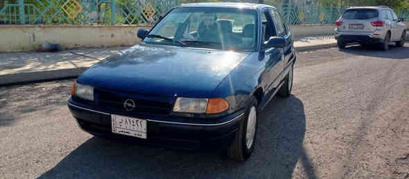 السلام عليكم استرا صندوق موديل93رقم رقم نينوى سنويه إلى 27شرط التحويل بيها صبغ بوند وسقف جماليه فقط محرك 16شرط كير شرط طخم كلو جديد طخم تاير داخلها حييل نظيف كابون بيها ترايك وين تريد سياره حيييل حلوه 
غير متواجد عل الفيس الخاص مغلق مكاني الجانب الايمن 
السعر 47وبيها مجال الاتصال على ***********
