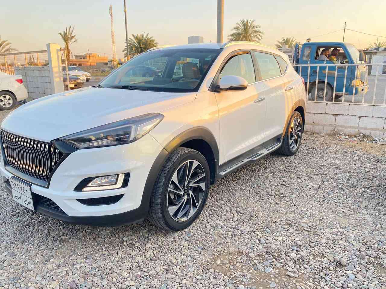 يتوفر لدى معرض حمو لتجارة السيارات
للبيع  للبيع
توكسان
موديل 2020
رقم اربيل
بيها بارد بالجملغ الخلفي وشبر صبغ في قبق الصندوق
كير ومحرك شرط الفحص
جاهزة من كلشي
مال جناي
السعر 180 💵وبيها مجال للشراي
للأستفسار:الاتصال بالرقم التالي/
*********** 📱
او مراسلتنا على الخاص 
واتس آب✅
ماسنجر✉️
#موقعنا_العلم_الشارع_الرئيسي_قرب_الحي_الصناعي📍
