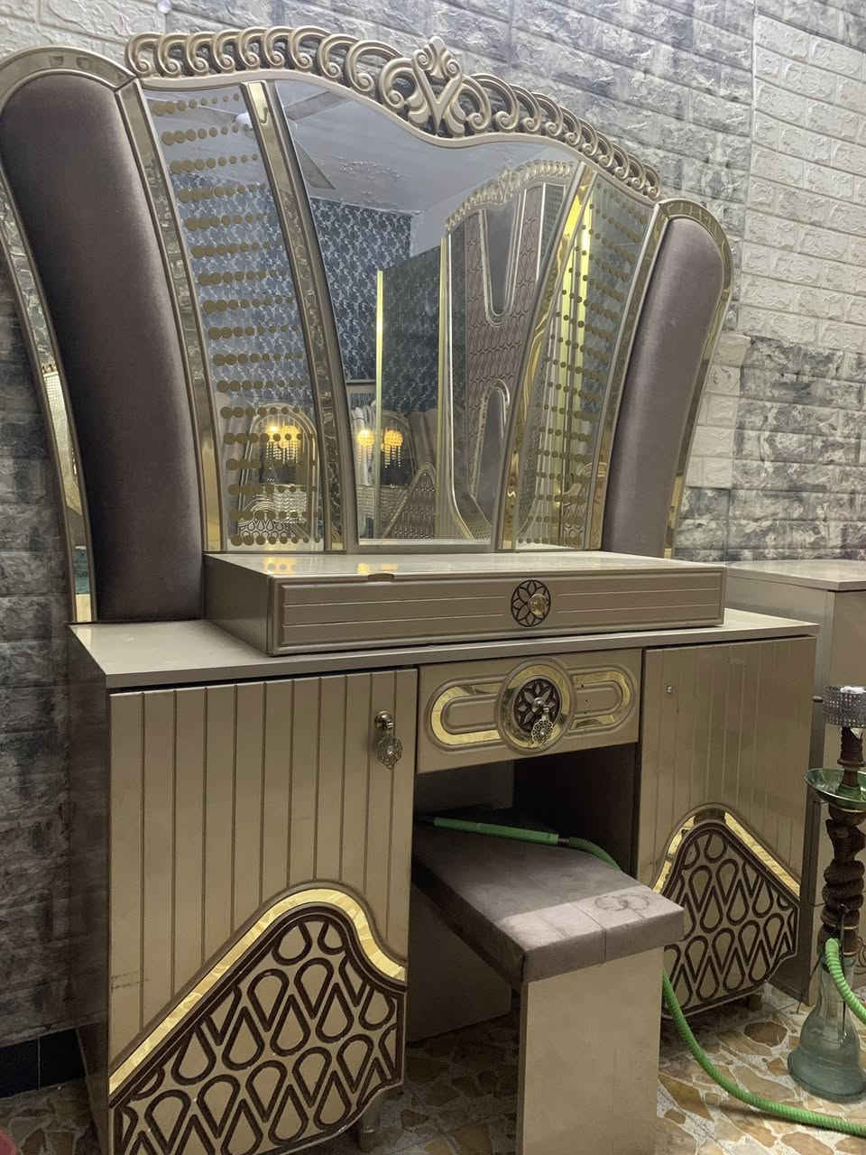 غرفه تركيه ضخمه كلش حلوه ونضيفه ٩ قطع مستعجلين عبيعتهه السعر ٦٠٠ مكاني بغداد الدوره


**إذا كنت صاحب هذا الإعلان وتريد حذفه لأي سبب، رجاءا أرسل رسالة إلى الدعم الفني**