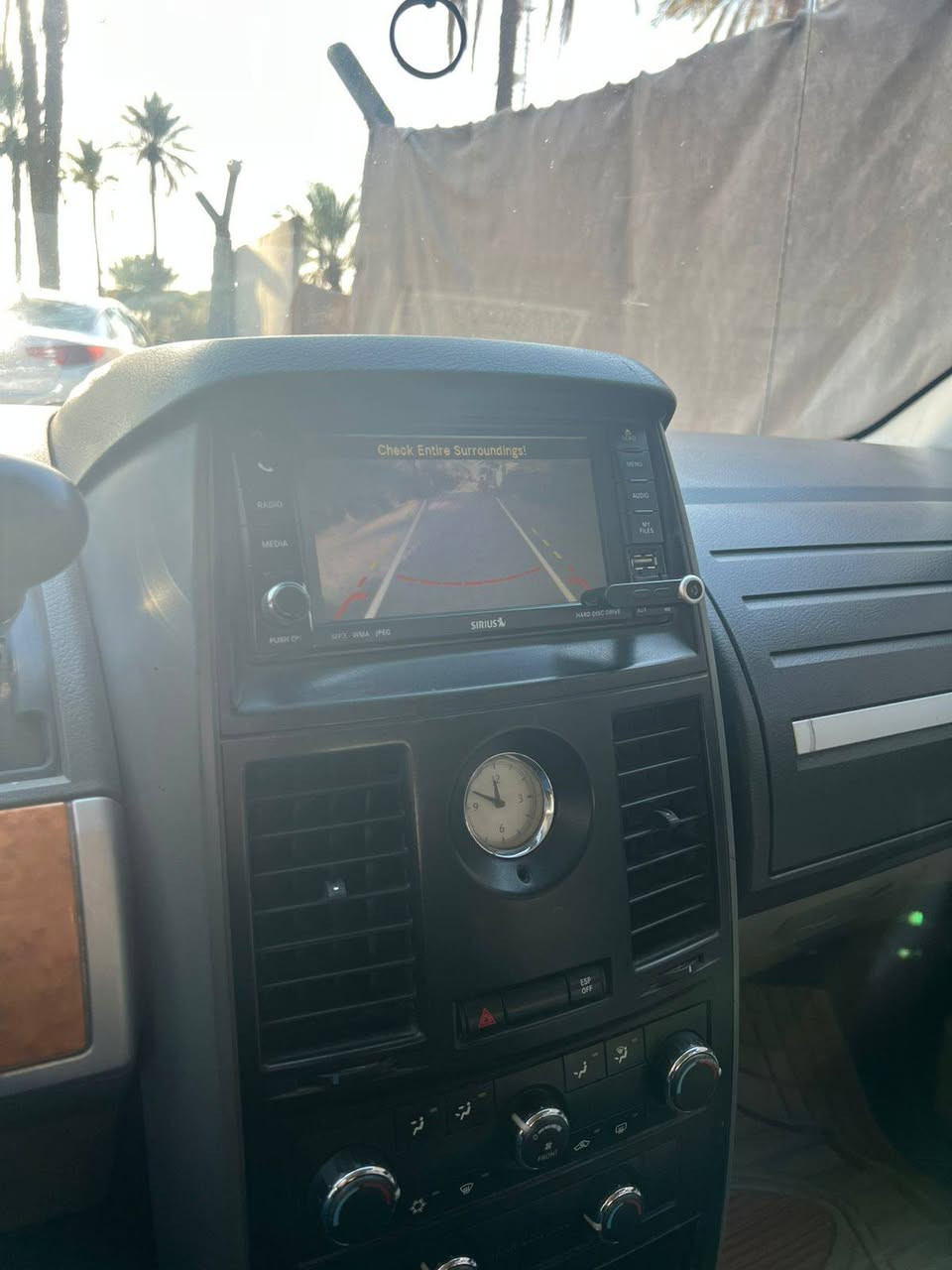 سلام عليكم دوج كرفان موديل 8 بغداد الدولي الجديد سنويه ماساقطه مصبوغه حزام جماليه بدون حادث السياره جاهزه فول مواصفات بيبان كهرباء وجنطه كهرباء تبريد ثلج ٣ قطع تبريد مقاعد السيارة ملكي مكاني بابل السعر 80 وبيها مجال شرط المداور ***********
