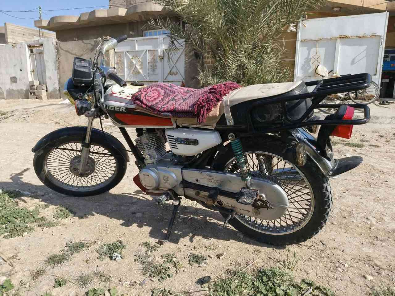 سلام عليكم  دراجة تايكر  موديل 21 دراجة حلو ونضيفه؟؟  محرك مامفتوح؟؟  سعر 450بيه مجال  / دراجة كامله مكمله👍🏻


**إذا كنت صاحب هذا الإعلان وتريد حذفه لأي سبب، رجاءا أرسل رسالة إلى الدعم الفني**