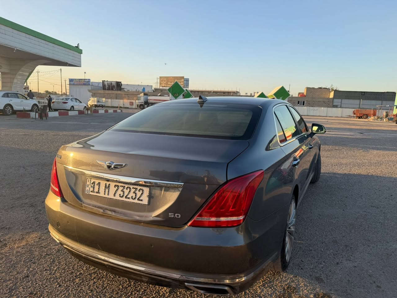 السلام عليكم
جينسز 2017 g90 وارد امريكي

‏

Genesis g90 2017

         حجم المكينه8سلندر)

                      

 مواصفاتها:

1.شاشه + مساج بالكشنات الامامية

2. بنوراما 

3.كامرات 360

4. بصمه 

5.بردات خلفيه 

6.مري خلفيه 

7.كشنات جلد 

8.برده خلفيه كهرباء

9.داخل الوان led

10.صندوك كهرباء

11.تحكم بالريمونت تتقدم وترجع

12.حساس خلفي امامي

13.رادارات 360 درجه

14.تشغيل عن بعد

15.لايتات لد +زنون

16.بكلايت لد

17.هيترات بالكشنات حار بارد خلفي امامي

18.سقف كنتارا

19.كشن السايق والراكب ميموري 

20.قطعتين تبريد

21.هاند بريك بصمه

22.تحديد مسار 

23.ايقاف ذاتي

24.اوتو ستوب

25.اوتو هولد

26.مري شفط 

27. كير ماوس

28. فور ويل awd

29. فول تحكم 

30.شحن وايرليس

31. نظام ترحيب عن الاقتراب

32. شعار جنيسسز بالمري

33. سستم سماعات 17 سماعة

34 . ستيرن كهرباء+هيتر

35 . داتا شو

36 . شحن وايرلس

الضرر: الجاملغ الخلفي 🔴 الابواب يعني ثلاث قطع صبغ

بدون دواخل بدون اي شي

فول مواصفات  مرقم بغداد (شبه مميز)

السعر ٢٦٥ و بي مجال

 

مكان السيارة : بغداد

للاستفسار  ***********

بيع او مرواس
