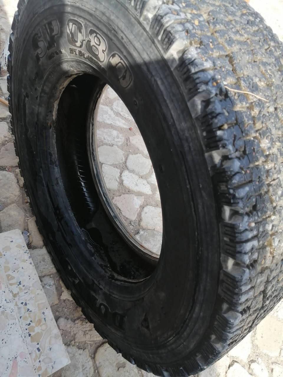 بسم الله الرحمن الرحيم زوج تايرات نظيفات ياباني دلوب حجم ١٩ونص للبيع الاتصال على الرقم *********** و ***********
