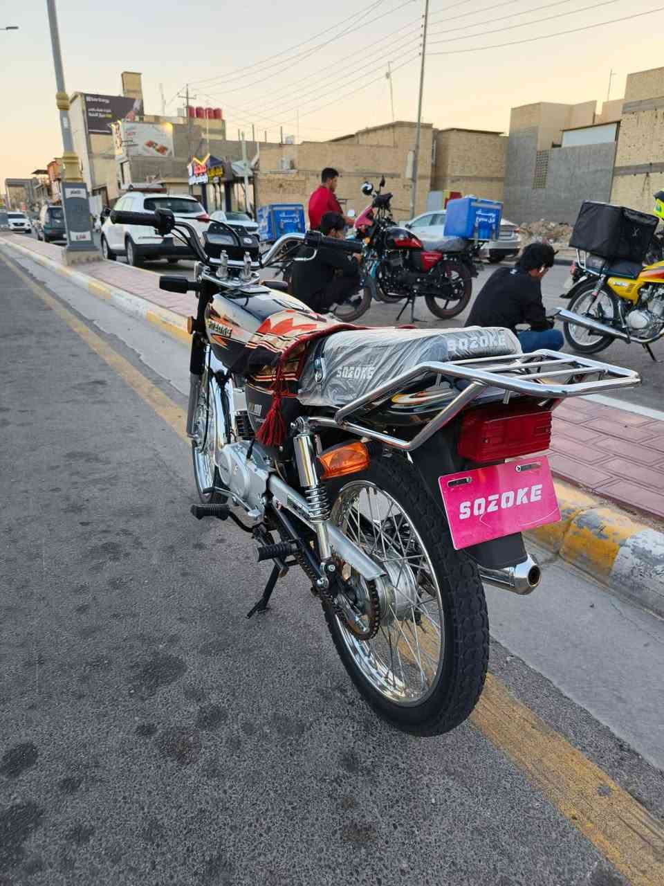 سلام عليكم ساسوكي خبط الأصلي 🔴🔴                                               كامله الدراجه شلعه ومعدل ١٢٠. ١١٥      اوراق ب اسمي السعر ٨٥٠ وبيه مجال  كامله مكمله نصبه و نضافه مكاني كربلاء ***********
