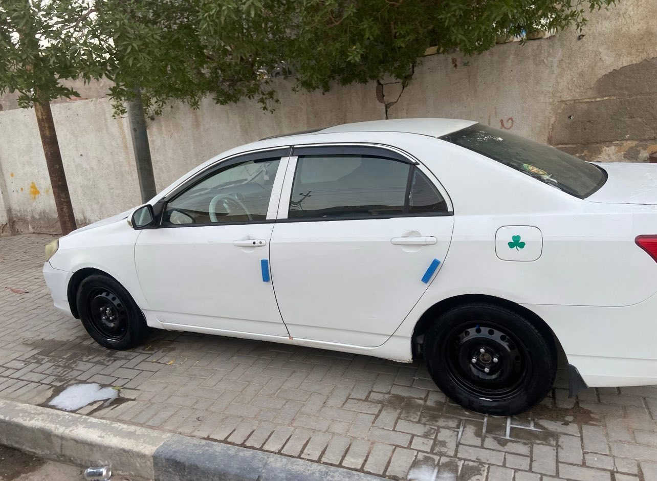 سلام عليكم ورحمة الله وبركاته
سياره بي وآي دي جي 3(2016) 

1- حداديه جديده + تبريد ثلج 🧊 
2- بلكات+ نوزلات+ فيت بم جديد 
3-شاشه +تحكم ستيرن + حساسات 
4-فتحه سقف + تشغيل بصمه 
5- سنتر لوك + دوشمه 
6- تخم تاير + وسبير مانازل هوه والجك واير سحب + جطل 
7- سياره رقم بصره الجديد داخله هزه بهاي السنه وكامله تحويل ثاني يوم والسياره خير من الله ماناقصها شي 

السياره للبيع او مراوس حسب القناعه 
السعر ( 60 وبيها مجال ) للشراي ***********

العنوان / البصره كرمه علي ابو صخير
