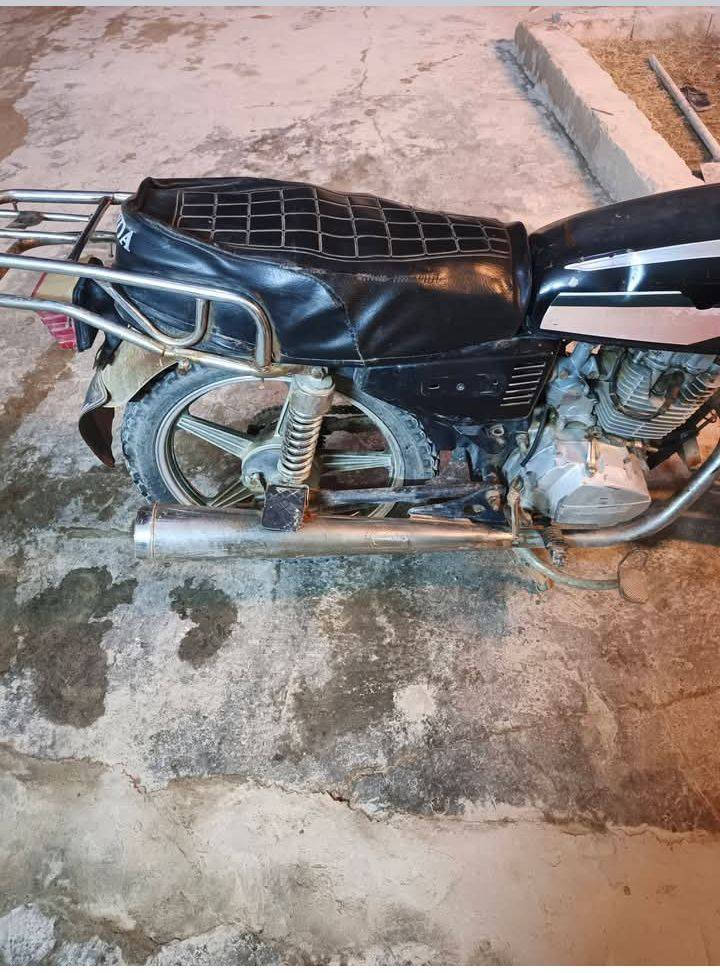 دراجه للبيع اوراق كاملة السعر250 وبيهة مجال العنوان ديالى المقدادية***********
