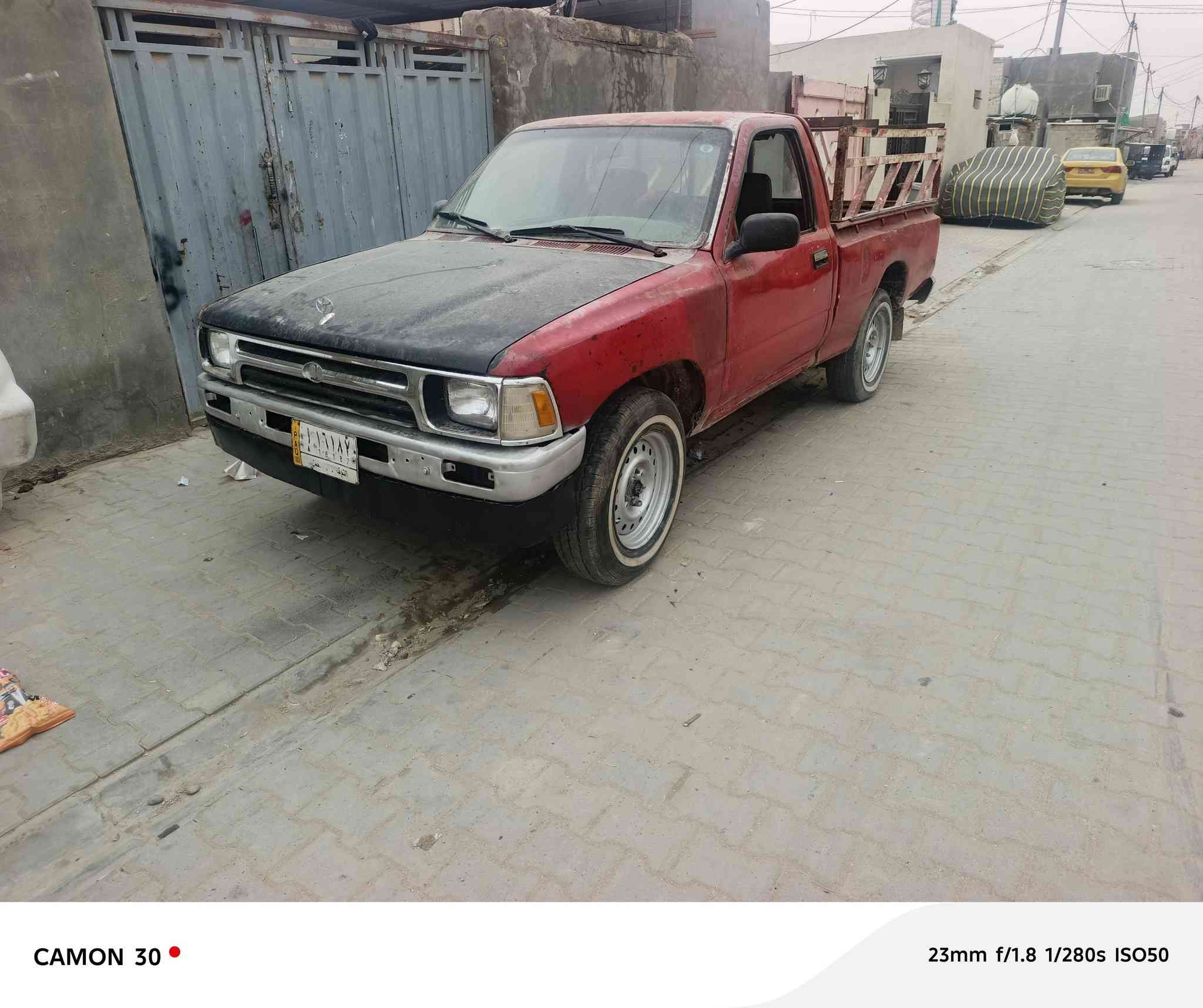 السلام عليكم سياره بيكم للبيع مديل 94 مكينه جديده صار سبوع من شادها وگير اوتماتيك وتخم تاير  حداديه جديده  السياره عوزها بس صبغه سنويه لل 2029 مكاني النجف السعر 45 وبيها مجال ***********
