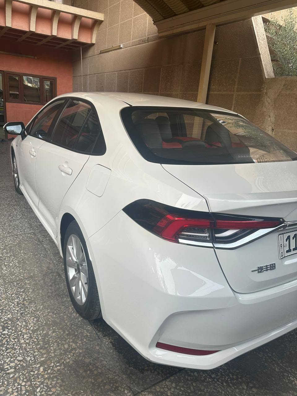 السلام عليكم .. للبيع كورلا هايبرد موديل ٢٠٢٥ مكفولة كفالة عامة .. فوول مواصفات ١/١ داخل جلد احمر وكشن كهرباء...سبايدر اصلي .. ماشية ١٠٠٠٠ الف ( عشرة الف ) رقمها بغداد باسمي .. تحويل فوري .. السعر ١٦٩ ورقة للاتصال ***********

