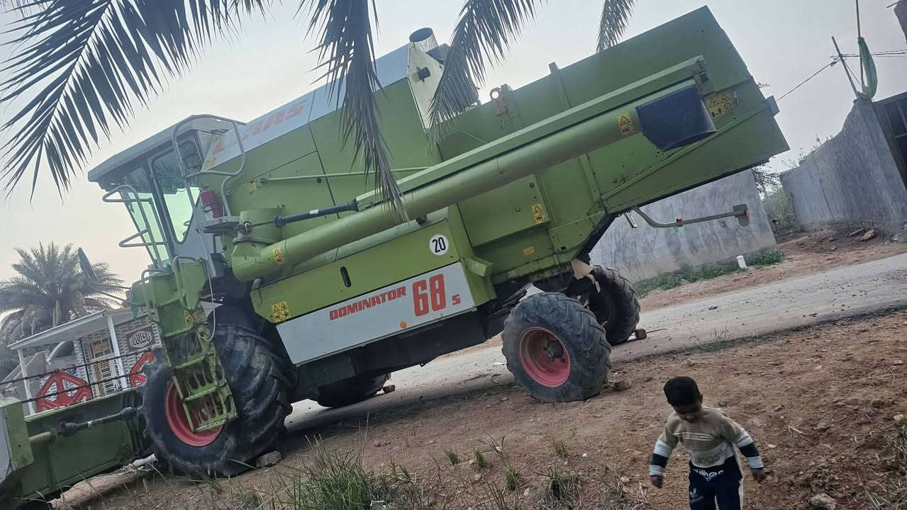 السلام عليكم
للبيع حاصده گلاص 2003 اصل فول مواصفات بريمه نفخ مرواح دفاع 

تاير ٢٦ لخلفي ٢٠

محرك طرح المكينه وضع شركه رقم اربيل مال جناي مكاني نجف ناحية الحريه ***********
