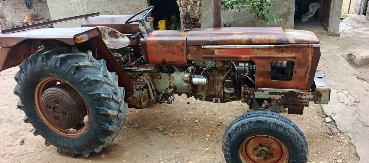 السلام عليكم للبيع مكينه عنتر موديل88مكينه بلاد وضع شركه اخو مكينه مكفوله كفالة عامه شرط ماكاربه فدان مكان بابل جبله قرب الخط السريع***********
