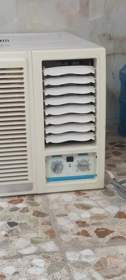 سلام عليكم سبالت طن ونص مكيف طنين ميديه وسبلت متنقل حجم 9000 تبريد ثلج شرط مداخل تصليح عنوان حي الزهراء شارع المدارس اي استفسار خاص او أتصال ***********
