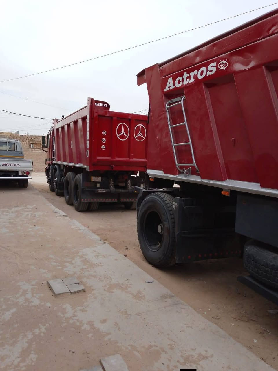 السلام عليكم
مقطوره للبيع شغل نجف شاصي وحداديه16
بدي مايلر طول 7 امتار
سعر 1.75 وبيها مجال للاستفسار الاتصال ع رقم***********
