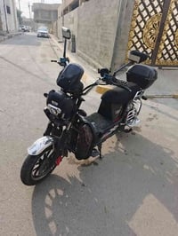 دراجة شحن جبلي للبيع موديل 2024 كهربائيات كله شغاله  النضافه كدام عينك...