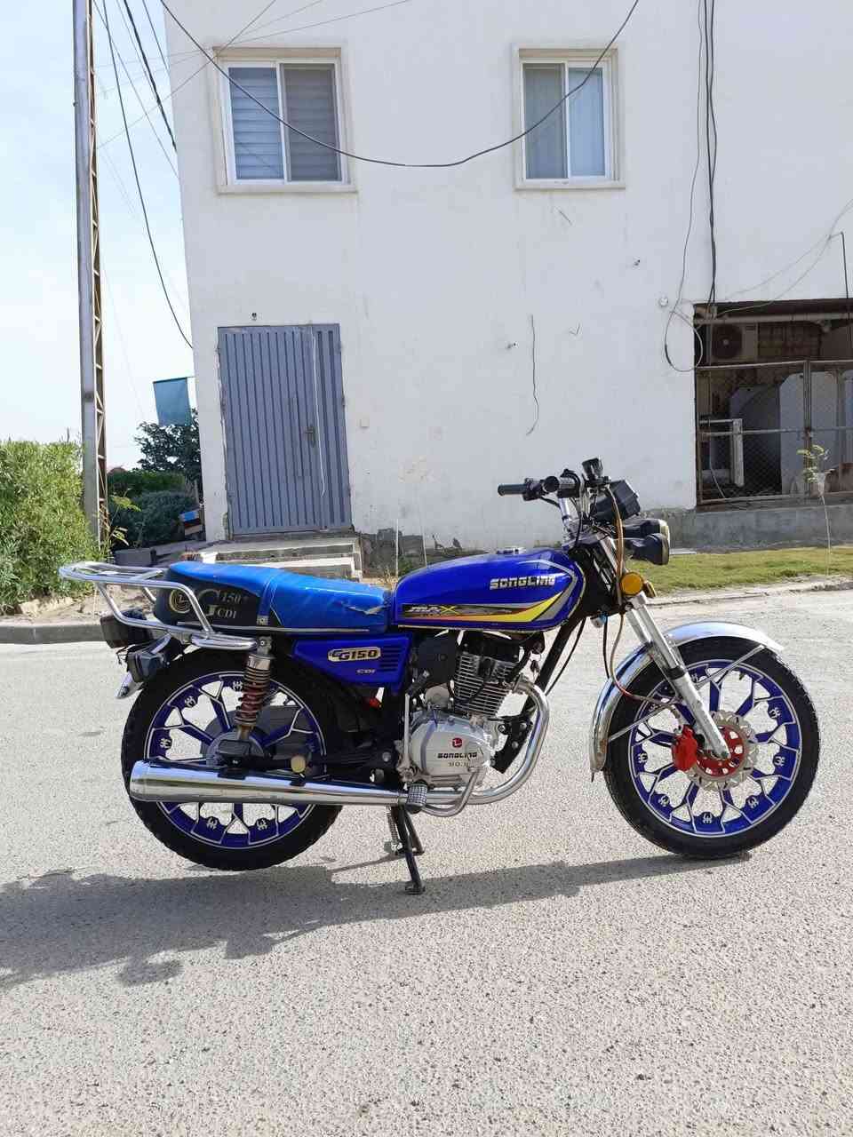 للبيع سونلنك 5 گير مديل 24 اوراق كاملة سلف وهندر مكينة خرسة لانضوح ولاتفيلس ولادخانه صالنصة كاتم دشبول الكتروني كهربائيات شغال دبل ستاند طسة ناعمة ابيعها 675 مكاني بغداد البياع الشراي يتصل ***********
