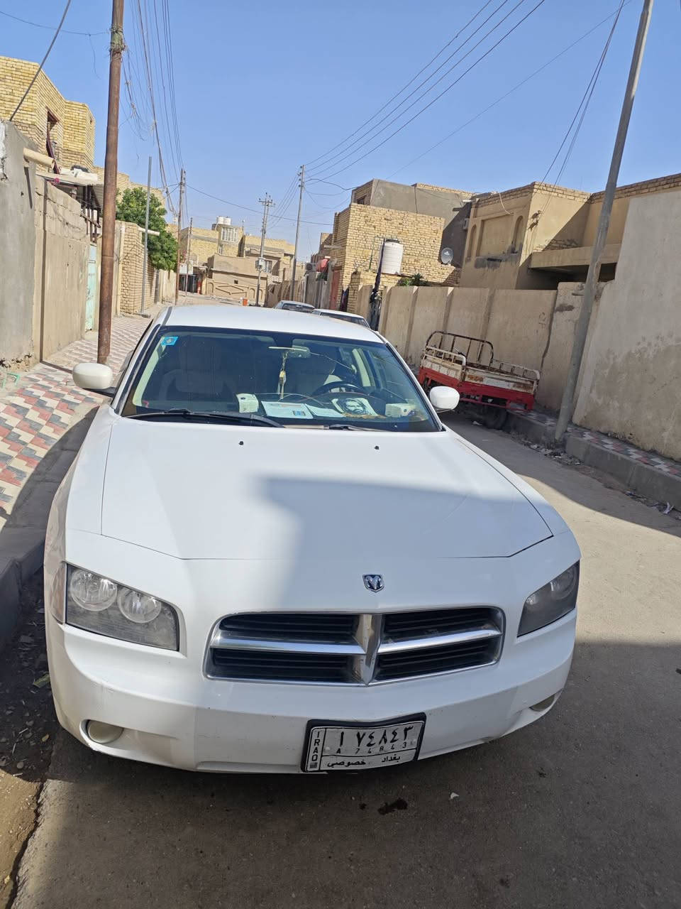 جارجر 2010 خليجي السيارة مكفولة بيها ضربه بسيطه ماشية 200 الف السيارة ما مشتغله كير مكينه كفالة صدرها السيارة حلو و بيها ضعف. بسيط بل حدادية الخلفية السيارة مرتبه كلش ونظيفه جوة ايدي و ب اسمي للتواصل ***********
