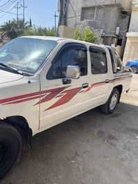 بيكم تيوتا موديل 2000   للبيع 07705014750