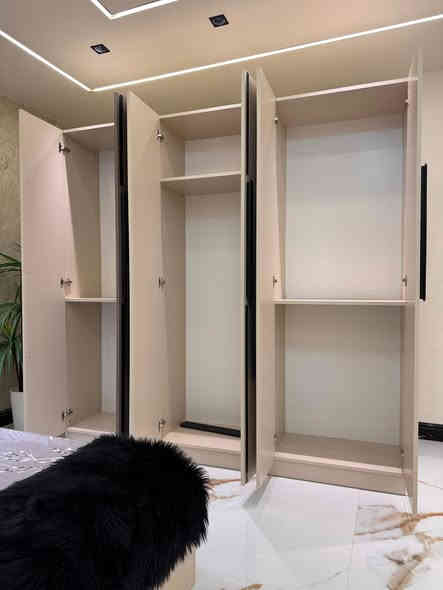 غرف نوم تركي 5قطع كنتور 6 ابواب طول الكنتور مترين و٢٠ سم الجربايه وي الكومديات 3 متر 
السعر 625 الف فقط 
للحجز والاستفسار راسلونا وات ساب 0782812190
        ***********
   البصره
 نقل وشد داخل مركز البصره مجاني توجد خدمه توصيل للاقضيه والنواحي والمحافظات الجنوبيه بأسعار مناسبة ملاحظه ما تدفع اي مبلغ قبل لا تنشد وتكمل ابيتك عليكم بس تنزيل الكراتين من السياره لداخل البيت
