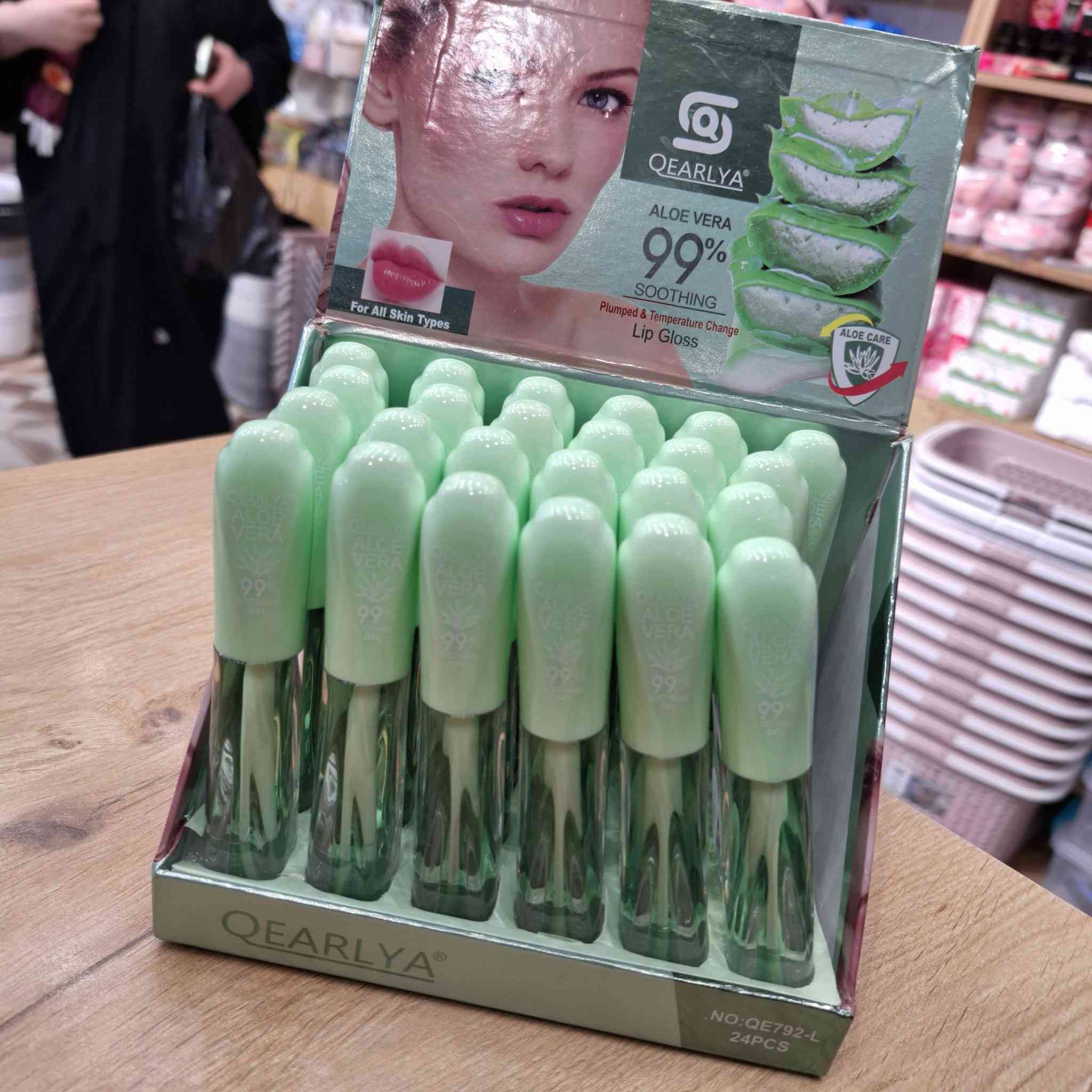 ميك اب 🪙
متوفر من #خلخال 
الرمادي - شارع خاشع قيصرية الراوي 
الرمادي - قرب شارع خاشع مقابل ثانوية العلا للبنات للتوصيل مراسلة الصفحة او واتس اب ***********
#الرمادي #شارع_خاشع #اكسسوارات #كوزمتك #منزلية
