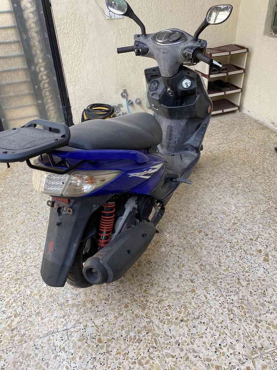 سلام عليكم سكنس فحل نوزل خطين السعر 850 وبيه مجال مكان بغداد مدينه الصدر  الرقم ***********
