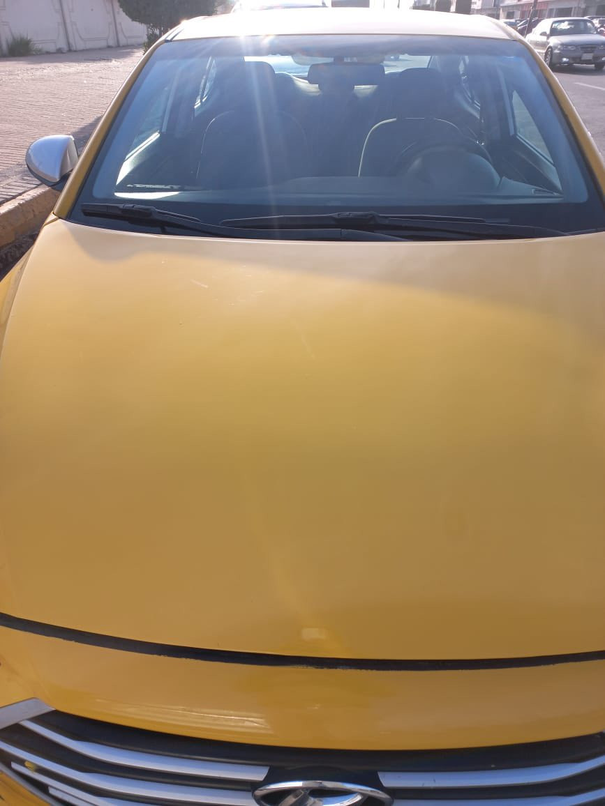 النترا 2018 امريكي
حادثه فقط بنيد نفسه معمر 
لغد شاصي كفاله 
السياره كفاله ليبل واحد
محرك 2000 دوش مفتوح 
كير كفاله تخم تاير جديد 
صدر امامي خلفي جديد 
منضومه غاز جديده 
نص فول رادار بالمري 
تحكم ستيرن جهتين 
3 وضعيات للقياده 
وباقي مواصفات 
رقم بغداد الدولي الجديد 
ماشيه 159
السعر 135 وبيه مجال قليل 
مكان السياره بغداد 
رقم الهاتف ***********
