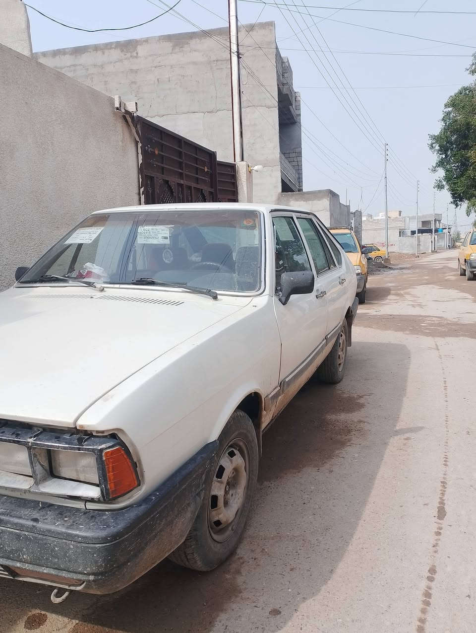 سلام عليكم برازيلي 87 رقم بغداد نكليزي بسمي مكينه 1600بلاديه كيره 5نمر تخم تاير جديد حداديه جديده السياره دواخله نضيفه بلاديه مسجله شغال كله علبلاد السياره نقص بيه بس شباك امامي وحواجب  السعر 30وبيه مجال بسيط  *********** لعنوان بغداد
