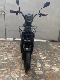 دراجه شحن حجم 14اربع بطاريات للبيع فقط الكيلو متر واكف مفتاح وبصمه تشغ...