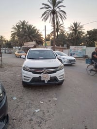 للبيع كلوري 560 مكفوله محرك 2000 موديل 2021 السياره جاهزه اي نقص مابيه...