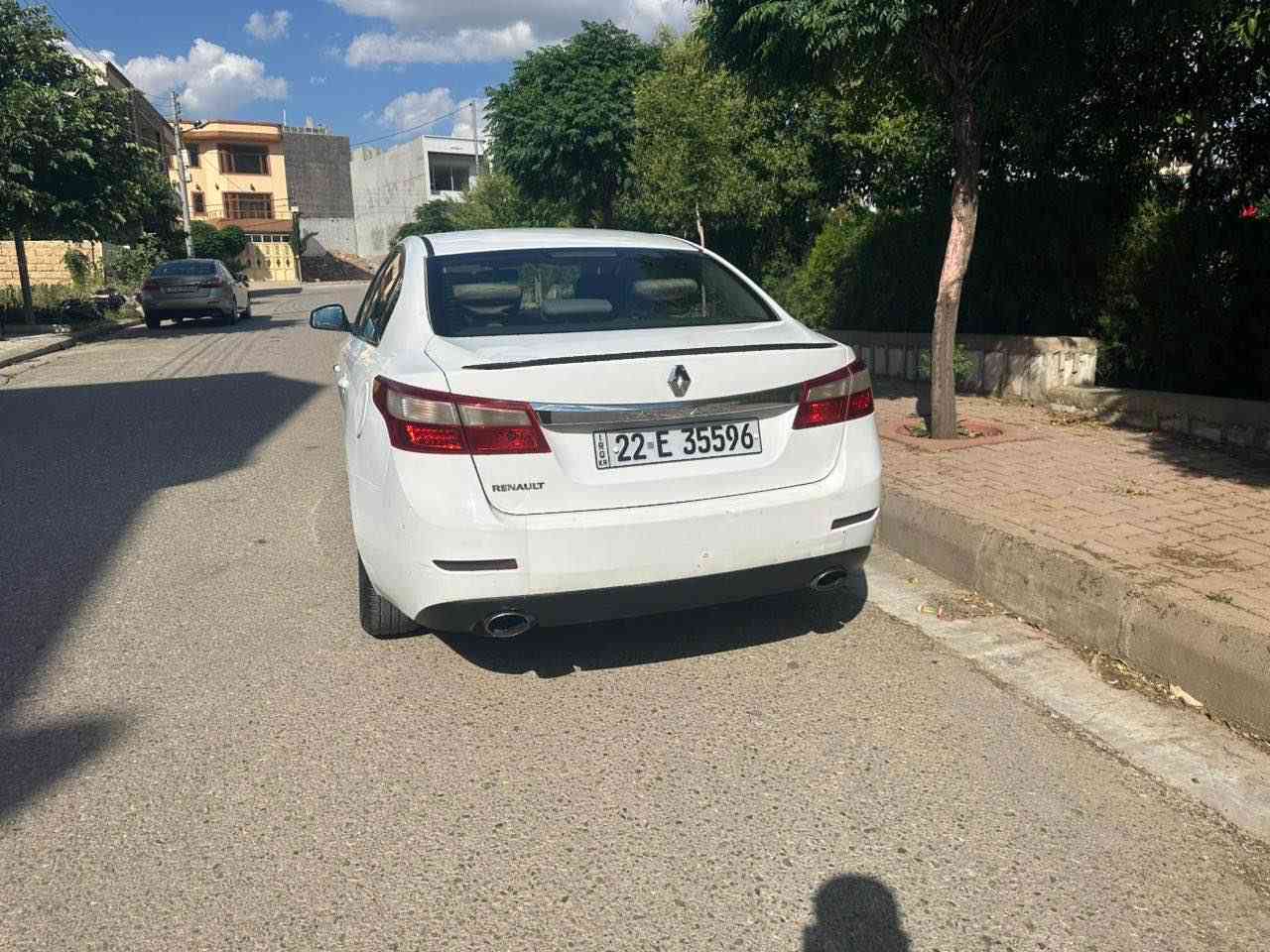 63 $$
رینۆ سەفران ٢٠١٢  دوپارچەی بۆیاخە بی ناوگرت بی ئیرباگ 
گیرومەکینەو تەبریدی بەشەرتی دە فیتەر تەحویلو خرامەی بەشەرت  ٦٣ وەرەقەو مەجالی کەم لە سلیمانیم
***********
*********** السليمانية, العراق
