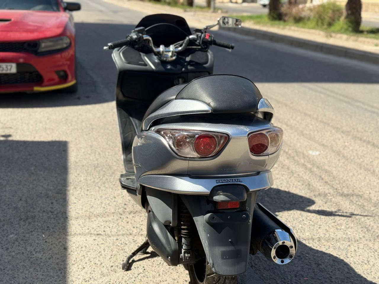 فورزة 0/8 للبيع دراجه صالهة ٣ اشهر من طالعه من لوكيل مكفوله كفاله عامه تدفأة تحكم كير ستاند حساس لعنوان العماره ***********
