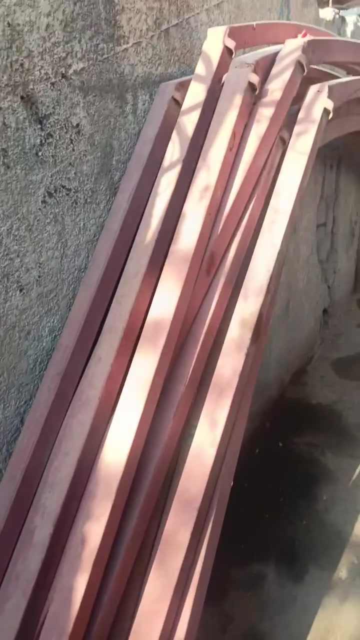 جادر شبح بس الحديد 13قوس نقص قوس واحد نثيه حديد ثقيل كلش الطول 21 واحد وعشرين متر طول الطراحيه 3 متر  السعر 850 الاستفسار اتصل ع رقم 
***********
