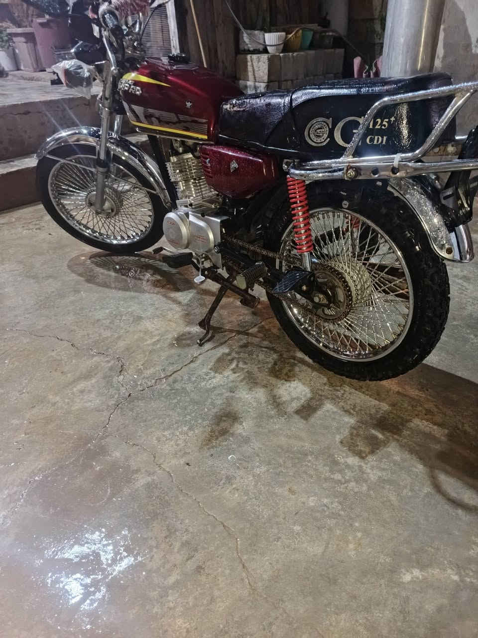 السلام عليكم مطور 4كير نامي برو موديل 19 نضيف محرك مفتوح مبدل بس ولفات السعر 400وبي  ***********
