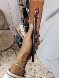 فيفو واي 29 لايت ذاكره 256 الجهاز بي رمز وشاشه مضروبه فقط للبيع استفاد...