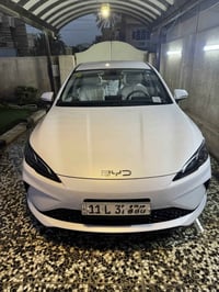 سيل 5 للبيع زيرو  مرقمة بغداد باسمي  كل ملحقاتها كامله (شاحن اصلي ارضي...