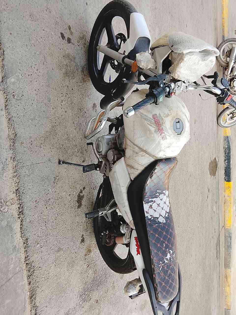 السلام عليكم شباب ماطور للبيع نوع سنكي 2019 نضافه فول كهربائيات كامله السعر 650 وبي مجال للطيبين


**إذا كنت صاحب هذا الإعلان وتريد حذفه لأي سبب، رجاءا أرسل رسالة إلى الدعم الفني**