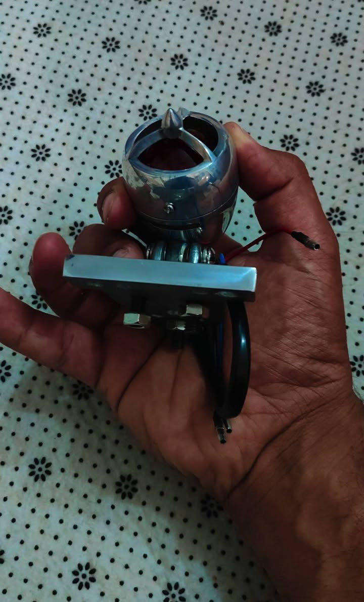 بگ لايت هارلي نيكل اصلي ثقيل مثل ما موضح بالمنشور واكو فيديوات تكدر تشوفهن متوفر قطعتين سعر القطعه 30 الف مكاني بغداد المدائن الورديه وتوصيل موجود 
***********
